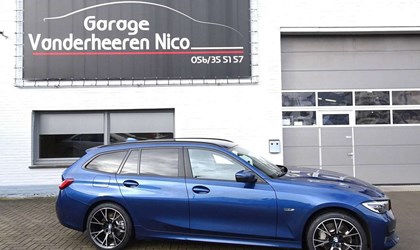 BMW 330